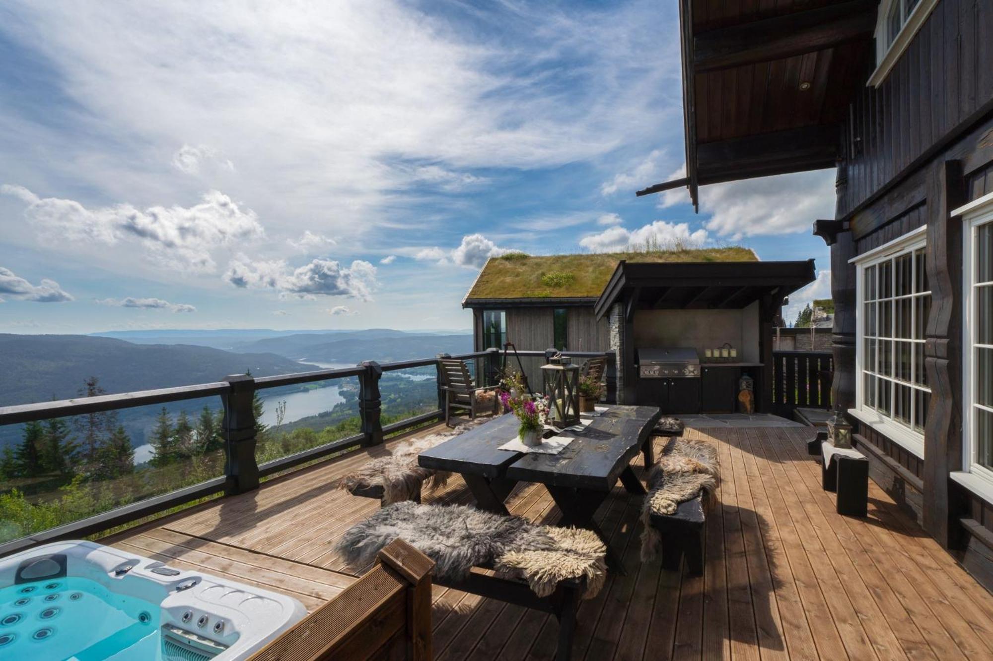 Norefjell - Storhytte Med Jacuzzi Og Fantastisk Beliggenhet Noresund Luaran gambar